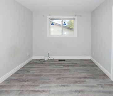 For Lease - 389 Churchill Court Unit# A, Waterloo, Ontario - Photo 2