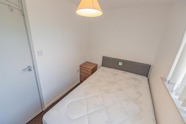 5 bedroom house to rent - Photo 1