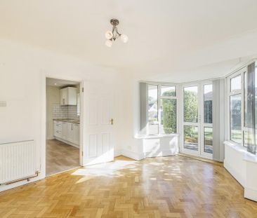 5 bedroom detached house to rent - Photo 4