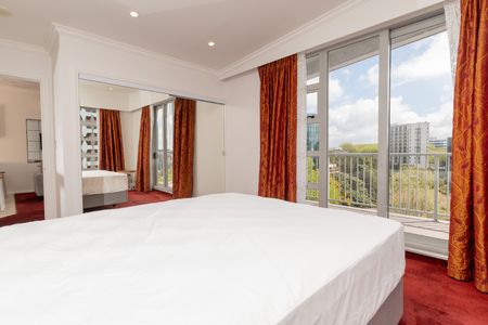 Penthouse Apartment - Photo 3