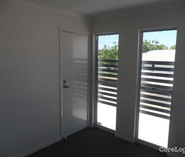 &ast;&ast;Spacious 3-Bedroom Townhouse in Dysart 4745 QLD - Perfect for Modern Living&excl;&ast;&ast; Available 13th Oct - Photo 5