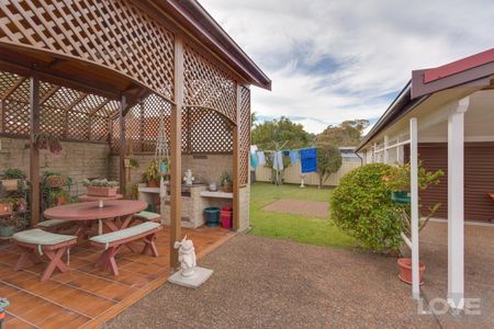 74 Waratah Avenue, Charlestown, NSW, 2290 - Photo 2