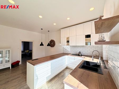 Pronájem bytu 3+1 v osobním vlastnictví 73 m², České Budějovice - Fotografie 3