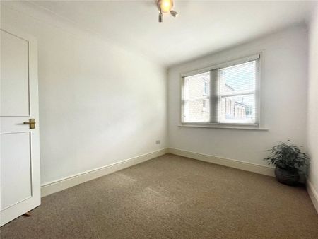 Poole Road, Bournemouth, BH2 - Photo 4