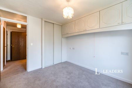 1 bedroom apartment to rent Eastfields, 24-30 Victoria Road North, Southsea, PO5 - Photo 4