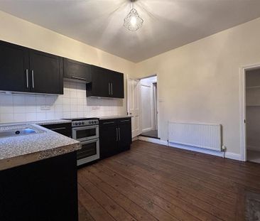 3 bedroom terraced house to rent - Photo 6