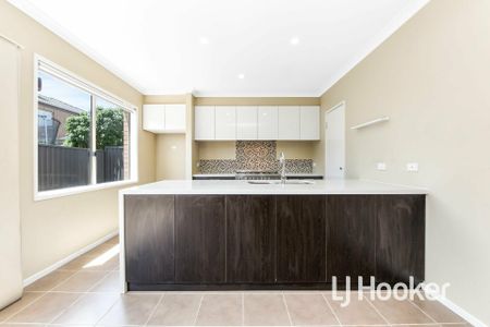 Low Maintenance Lakeside Living! - Photo 3