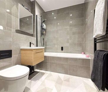 Waterford Road, Highcliffe, Christchurch, Dorset, BH23 - Photo 3