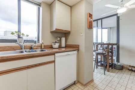 For Lease - 1240 Marlborough Court Unit# 1008, Oakville, Ontario - Photo 5