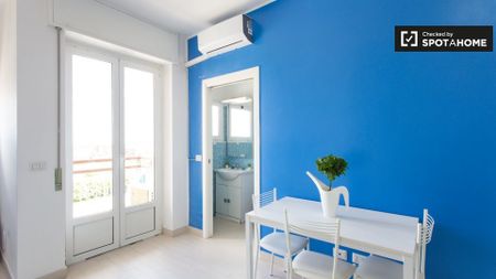 milan, Lombardy 20141 - Photo 4