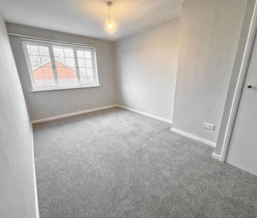 3 bedroom end of terrace house to rent - Photo 5