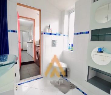 3 Bedroom 1 Bathroom - Photo 1