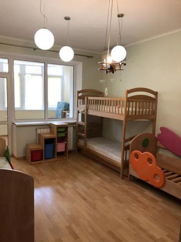 Se inchiriaza apartament cu 3 camere - Fotografie 3