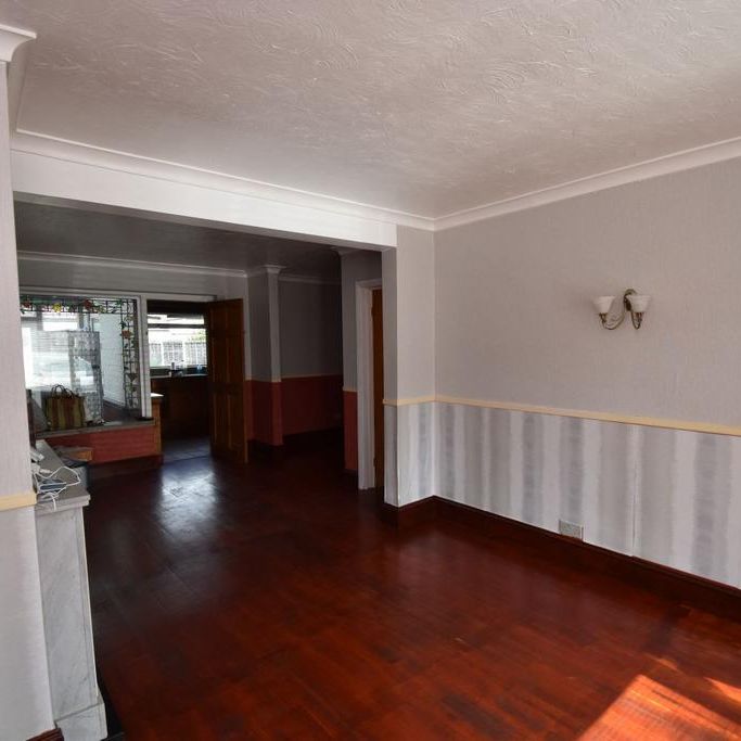 4 bedroom terraced house to rent - Photo 1