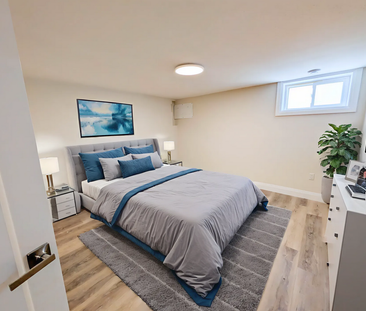 Newly Renovated 2 Bedroom Lower unit in St. Catharines! - Photo 2