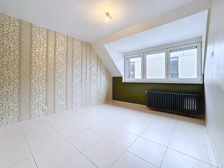 Appartement met 2 slaapkamers, ruim terras en garage te Koekelare - Photo 3