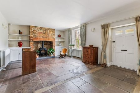 4 bedroom detached house to rent - Photo 3