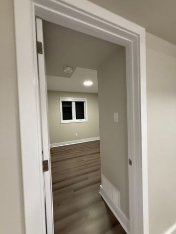 342 Fifth Avenue - Photo 3