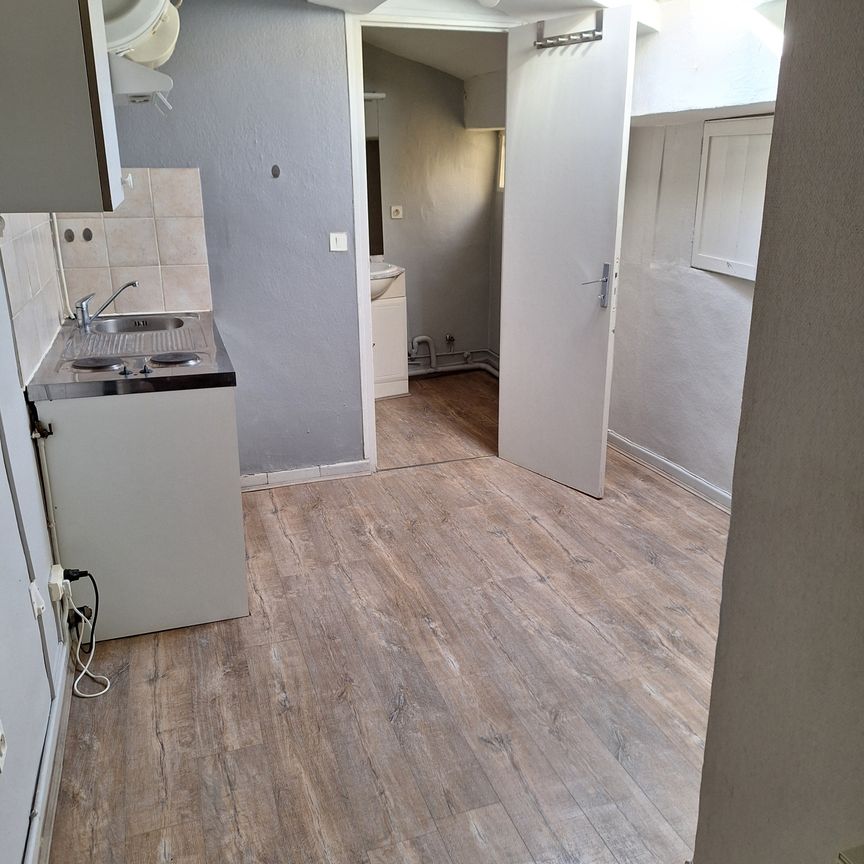 Location Appartement 1 pièce 27m² MONTPELLIER 34000 - Photo 1