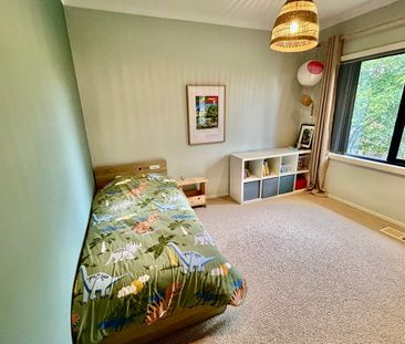 Spacious 3-Bedroom Unit with Modern Features and Double Garage - Photo 6