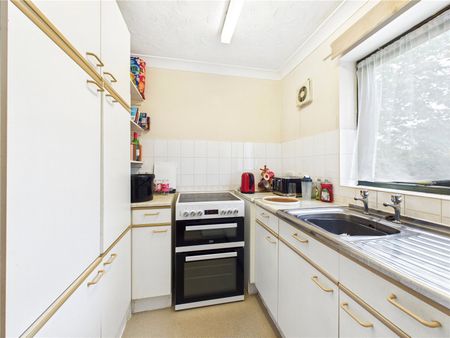 Burgess Place, Martlesham Heath, Ipswich, IP5 3QZ - Photo 4