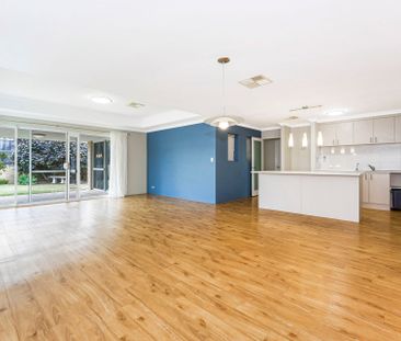 Coastal Comfort Family Home - Photo 2