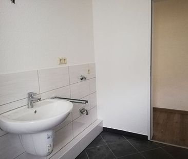 Modernisierte 3-Zimmer-Wohnung im 1. OG in Bremerhaven-Lehe! - Foto 5