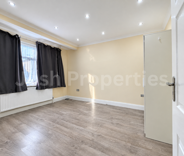5 bedroom terraced house to rent - Photo 4