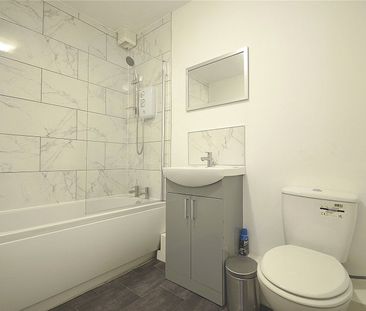 Dawn Court, 14 Wilbraham Road, Fallowfield, Manchester, M14 6DL - Photo 4