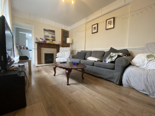 Manor Street, Heath - Photo 1