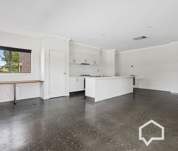 3 Inverness Drive Junortoun VIC - Photo 1