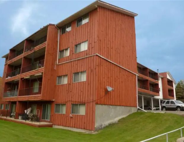 Westview Manor | 3620 52 Avenue, Red Deer - Photo 1