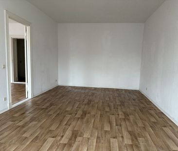 Großzügig geschnittene Wohnung in zentraler Lage, mit Balkon! ***Wa... - Foto 2