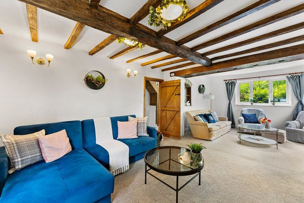 Woolley's Yard - Photo 1