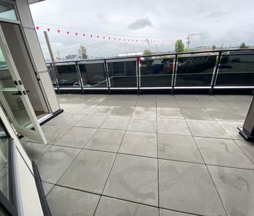 Beautiful New Condo in Langley 2Bed/2Bath - Photo 3