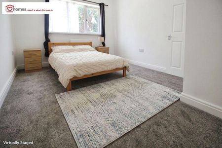 4 bedroom semi-detached house to rent - Photo 5