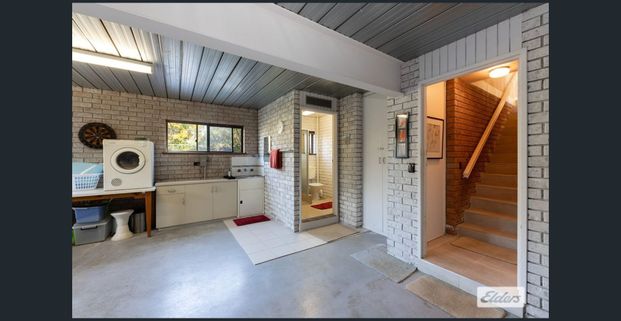 Beautiful Three Bedroom Home - Photo 1