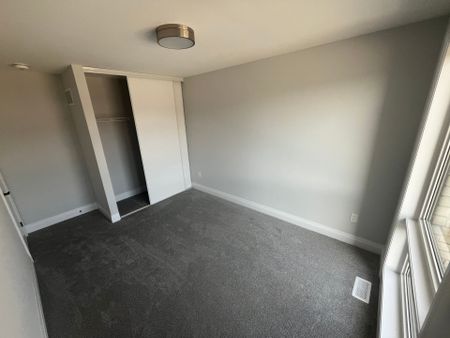 For Lease - 974 Crowsnest Hollow, Pickering, Ontario - Photo 2