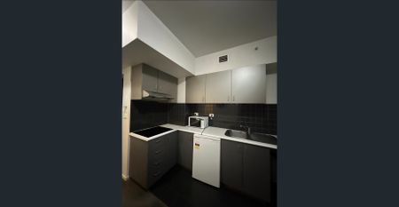 Fully Furnished Two Bedroom Apartment - Photo 5