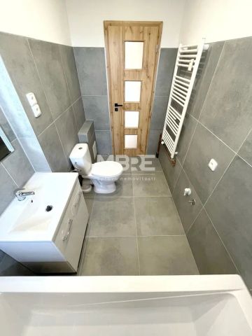 Pronájem bytu 2+1 s francouzským oknem, Horní Slavkov, ul. Zahradní - Fotografie 4