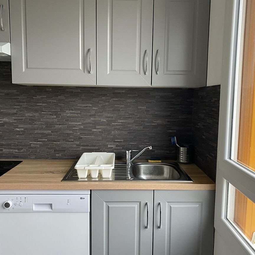 Appartement Compiegne 5 pièce(s), - Photo 1