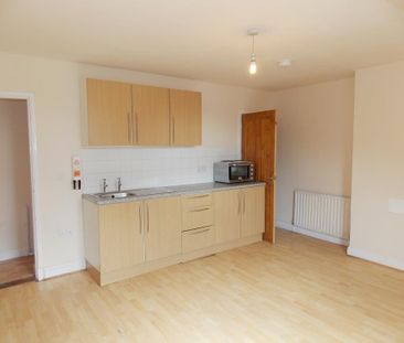1 bed flat to rent on Ilkeston, Market Street, DE7 - Photo 4