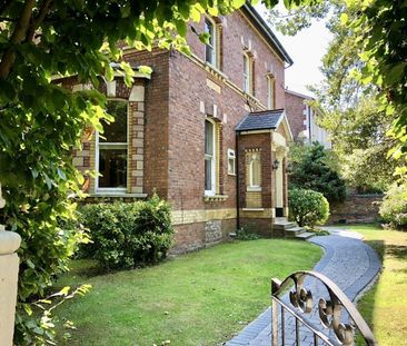 Room in a Shared Flat, Off Lark Lane, L17 - Photo 3