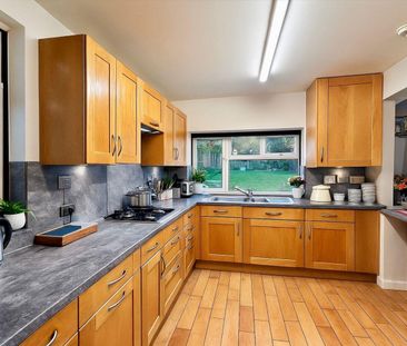 4 bedroom House To Let Total Size: 1238 SQ FT - Photo 2