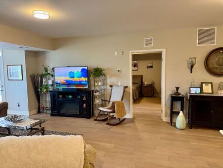 For Lease - 10 Albert Street Unit# 303, Thorold, Ontario - Photo 2