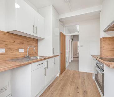 2 bedroom flat to rent - Photo 3