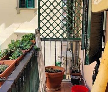 Prati-Cavour: Spacious, renovated 2 bedroom, 2 bath. Bright, silent... - Photo 2