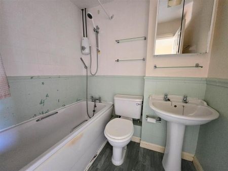 2 bedroom terraced house to rent - Photo 5