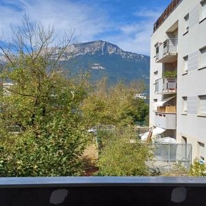 Location Appartement à LE PONT DE CLAIX - Photo 2