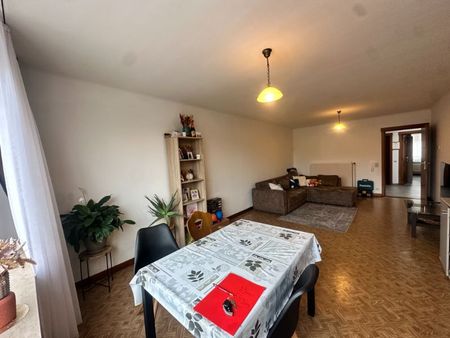 Leuk 2 slaapkamer appartement in het hartje van Geel met parking - Photo 3